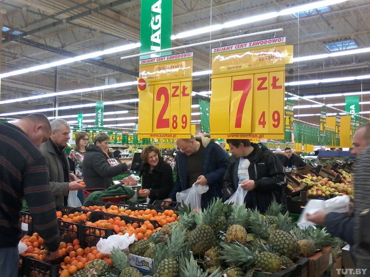 В 2018 году белорусы оставили в польских магазинах почти 165 млн. долларов