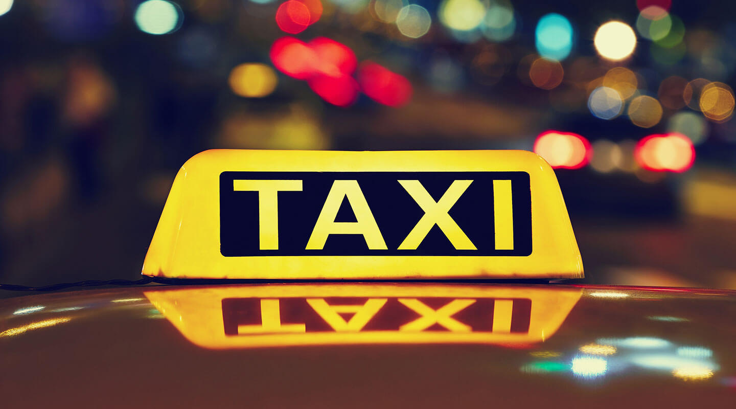 Под Лидой трое мужчин совершили разбойное нападение на таксиста